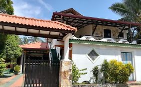 Hotel Sandara