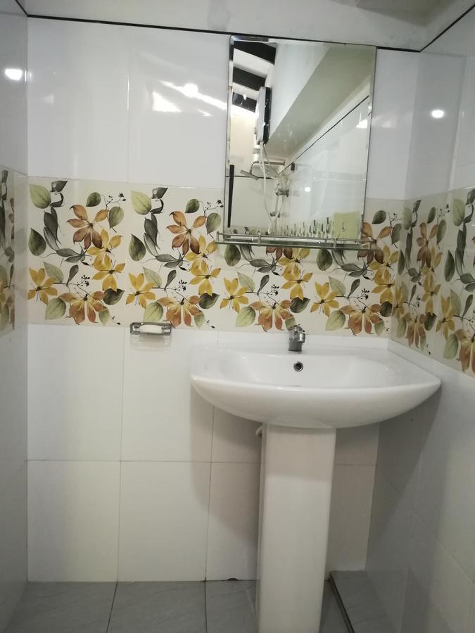 Hotel Sandara Тангалла Экстерьер фото