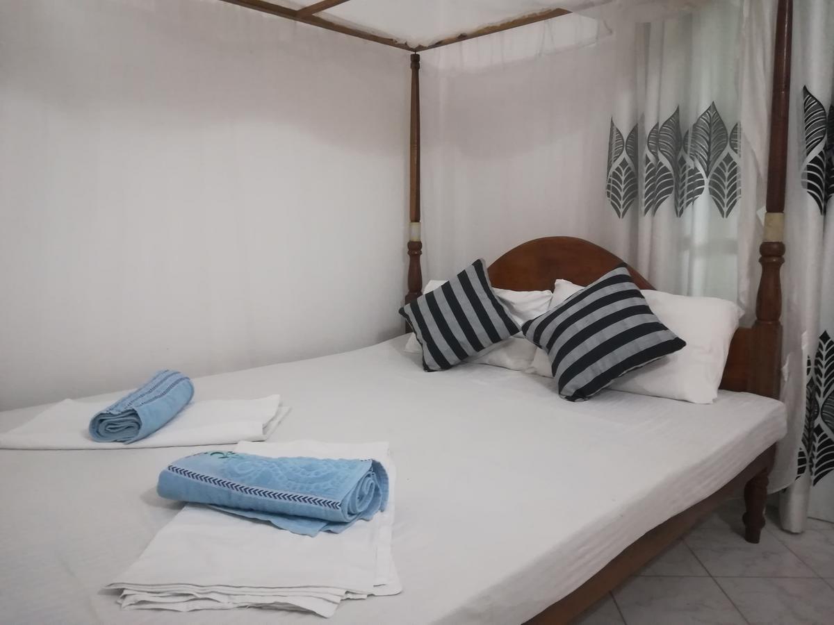 Hotel Sandara Тангалла Экстерьер фото